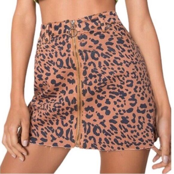 We The Free ZIP it UP Leopard Print Denim Skirt Sz 30 - Picture 1 of 7